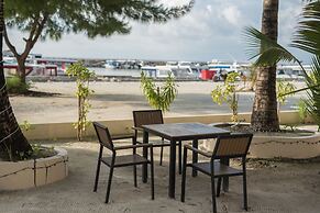 iCom Marina Sea View