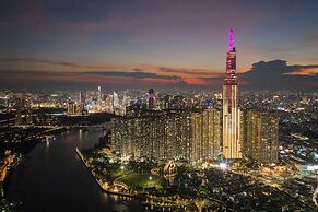 Vinpearl Landmark 81, Autograph Collection