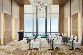 Vinpearl Landmark 81, Autograph Collection