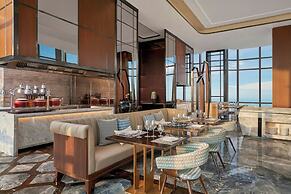 Vinpearl Landmark 81, Autograph Collection