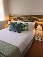 African Sands Bed & Breakfast