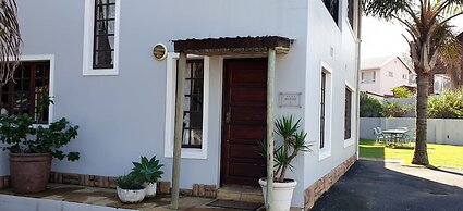 African Sands Bed & Breakfast