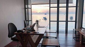 Blue Tao Beach Hotel