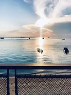 Blue Tao Beach Hotel