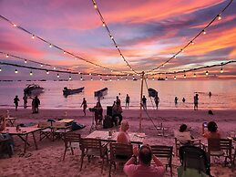 Blue Tao Beach Hotel