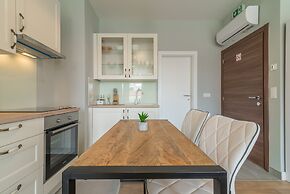 Luxurious Suites Elegance