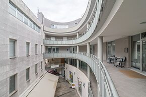 Luxurious Suites Elegance