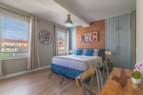 Luxurious Suites Elegance