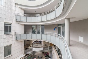 Luxurious Suites Elegance