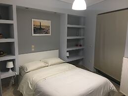 Cozy Flat With Acropolis View