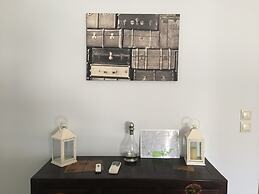 Cozy Flat With Acropolis View