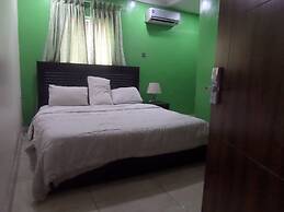 Serena Hotel & Suites