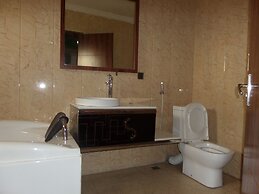 Serena Hotel & Suites