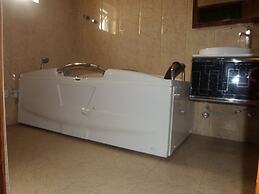 Serena Hotel & Suites