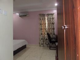 Serena Hotel & Suites