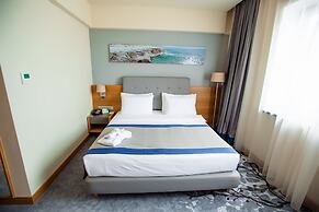 Holiday Inn Aktau - Seaside by IHG