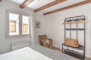 Aragó large and cozy 3br apartment