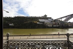 RVA Gustavo Eiffel Apartments