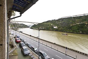 RVA Gustavo Eiffel Apartments