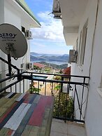 3 House Apart