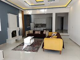 3 House Apart