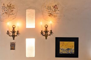 San Pedro Apartments