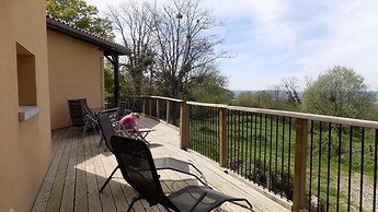 Le Grand Noyer