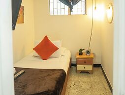 Africa house-Casa Hotel Laureles-La70