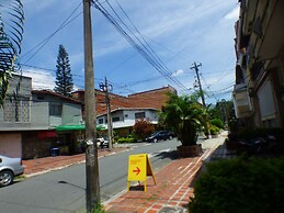 Africa house-Casa Hotel Laureles-La70