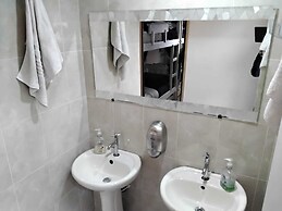 Usaquen Station Hostel