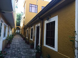 Usaquen Station Hostel