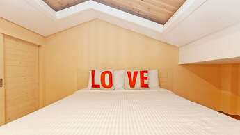 Gyeongju Woorinuri Pension