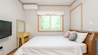 Gyeongju Woorinuri Pension