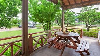 Gyeongju Woorinuri Pension