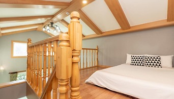 Gyeongju Woorinuri Pension