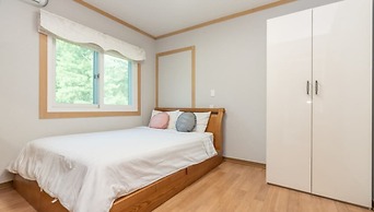 Gyeongju Woorinuri Pension