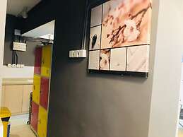 Hi Backpackers - Hong Kong Hostel Group