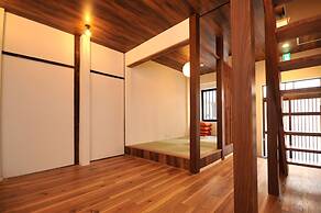 Condominium House in Osaka Shin-Fukae