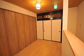 Condominium House in Osaka Miyakojima