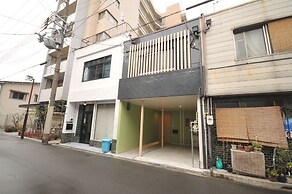 Condominium House in Osaka Miyakojima