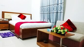 Hotel Khan Palace