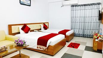 Hotel Khan Palace