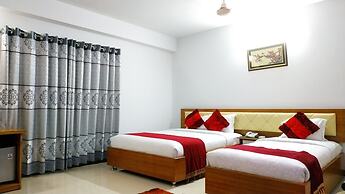 Hotel Khan Palace