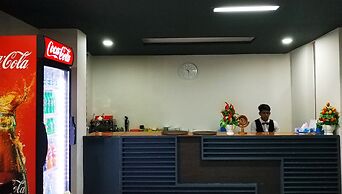 Hotel Khan Palace