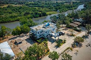 Club Monet Beach Resort By Cocotel