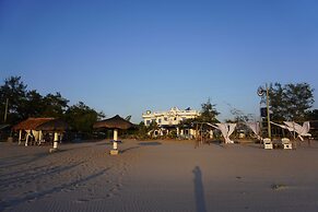 Club Monet Beach Resort By Cocotel