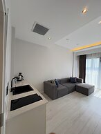 Green Hills Suites