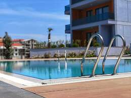 Green Hills Suites