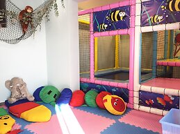 Green Hills Suites