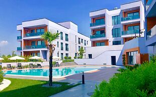 Green Hills Suites
